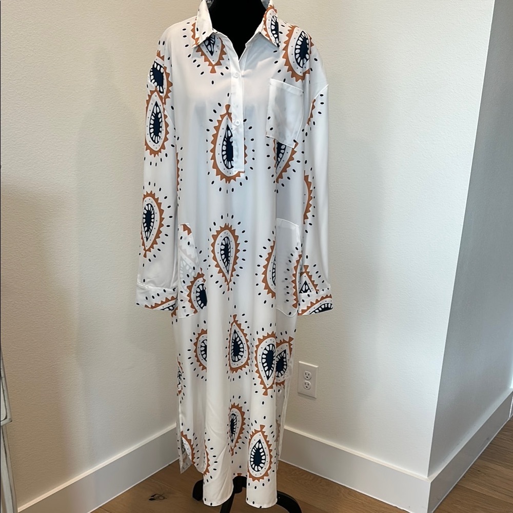 White Long Lounge Wear with a Navy blue and Tan Paisley Print-XL